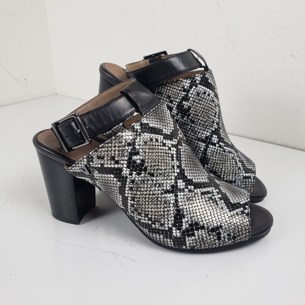 Vionic Kaia Snake Heeled Sandals Womens 8 Grey Black‎ Snakeskin Block Heel Mules